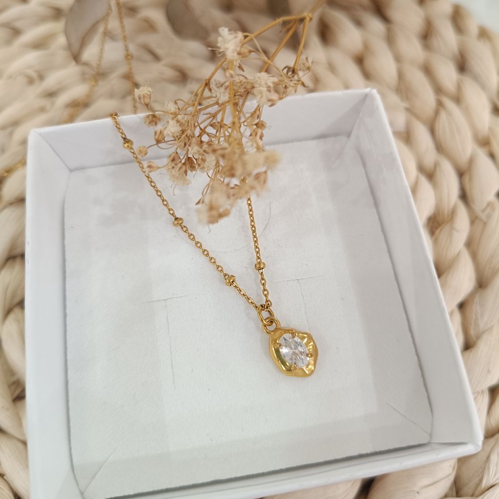 Collar Yara